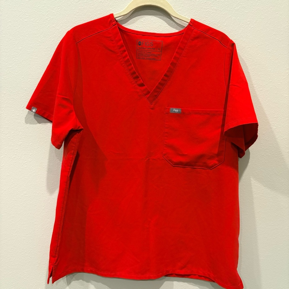 Figs Women’s Bright Red V-Neck Scrub Top Size XL